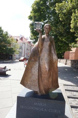 Pomnik Marii Skłodowskiej-Curie